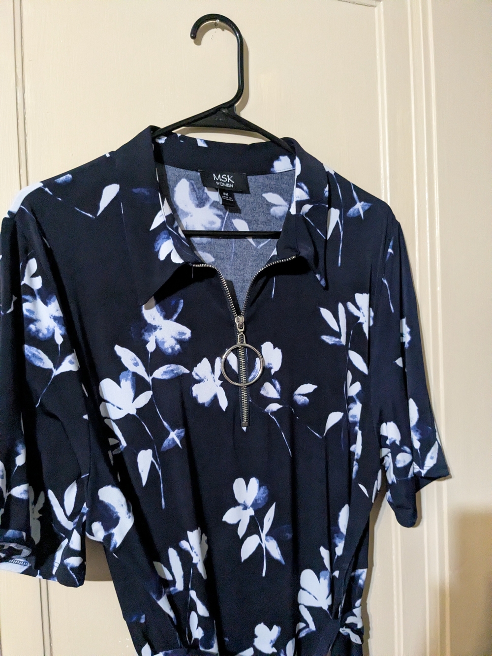 MSK Navy and White Floral Zip-Front Blouse